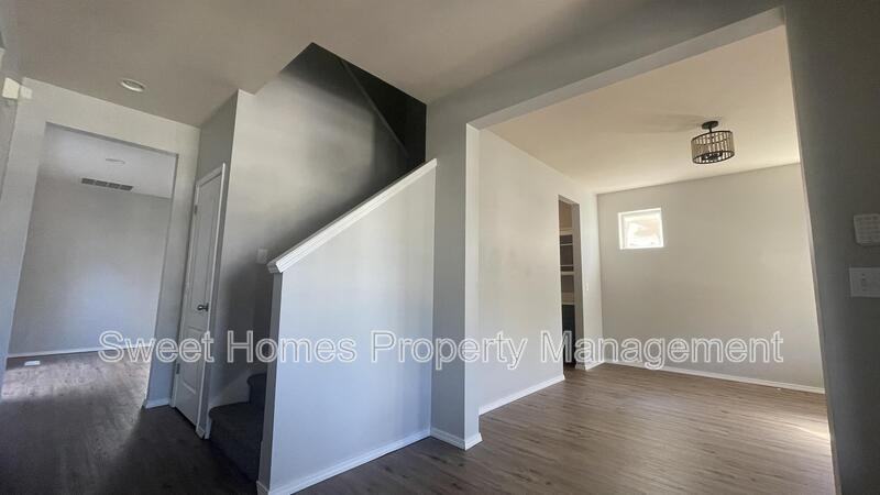 306 Phoenix Ave Sw - Photo 3 of 30