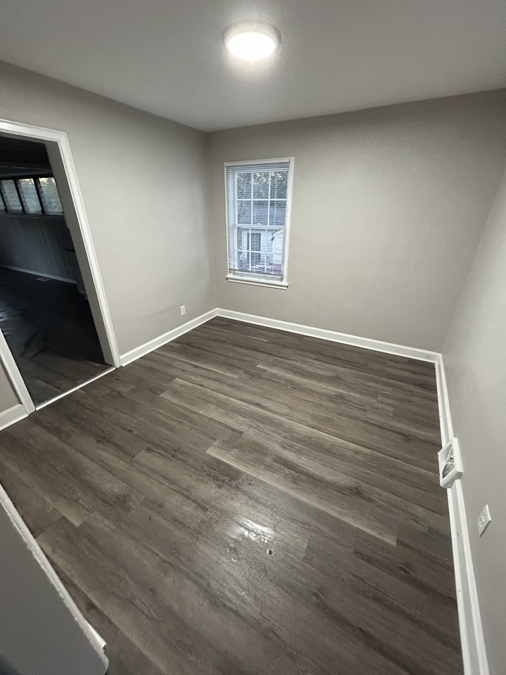 2871 Blount St - Photo 5 of 10