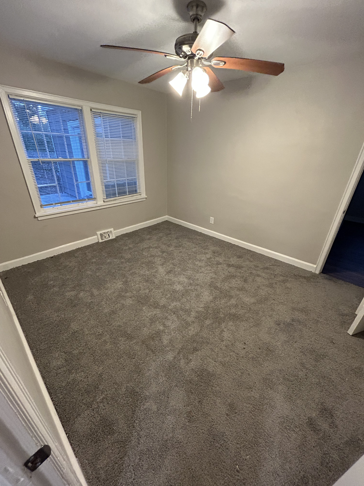 2871 Blount St - Photo 6 of 10