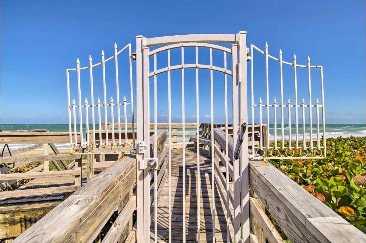 11000 S Ocean Dr #3D - Photo 3 of 33