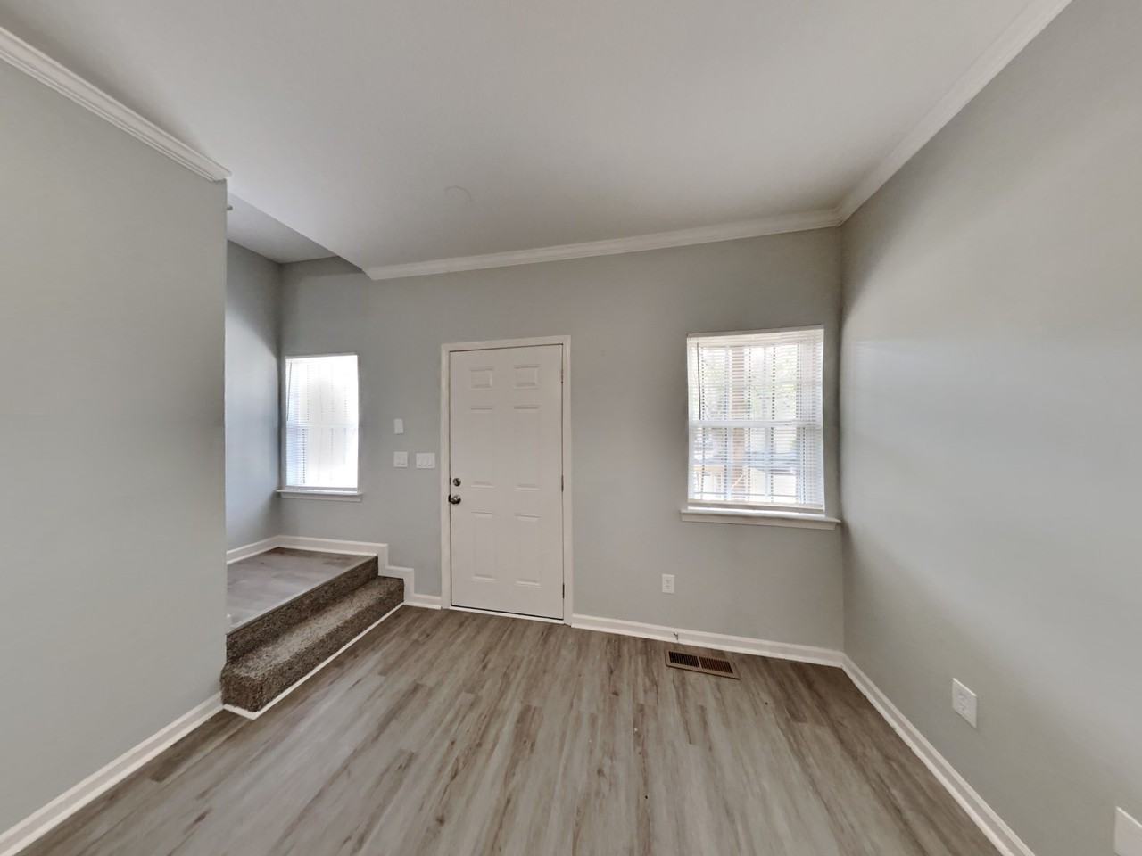 449 Mary St Sw - Photo 3 of 20