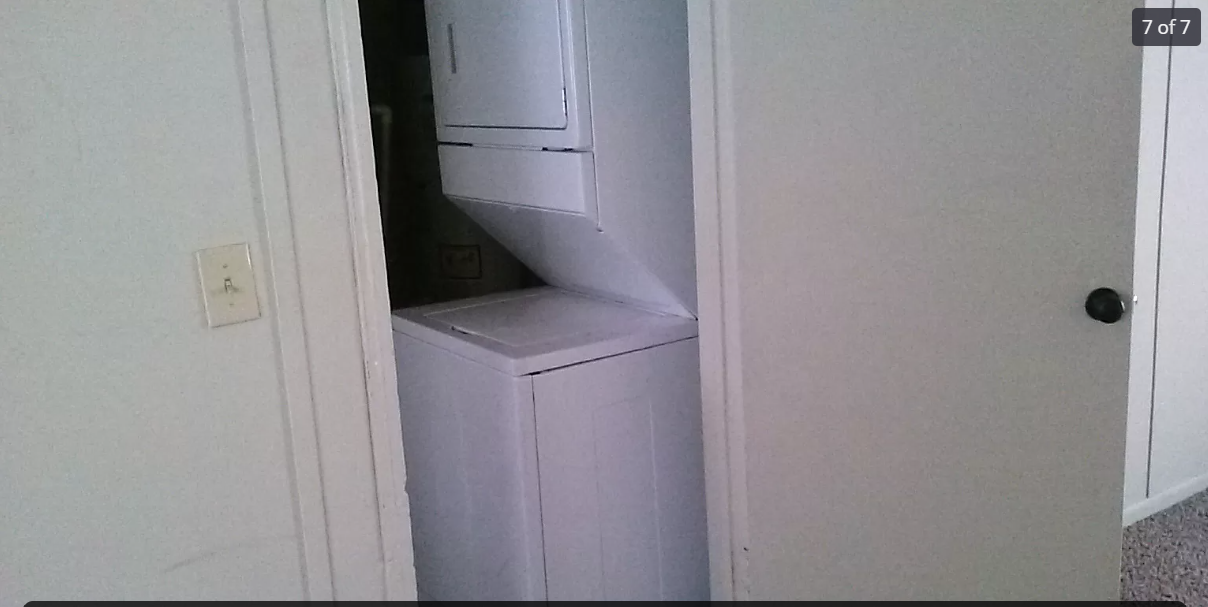 1715 E 22nd St N - Photo 3 of 5