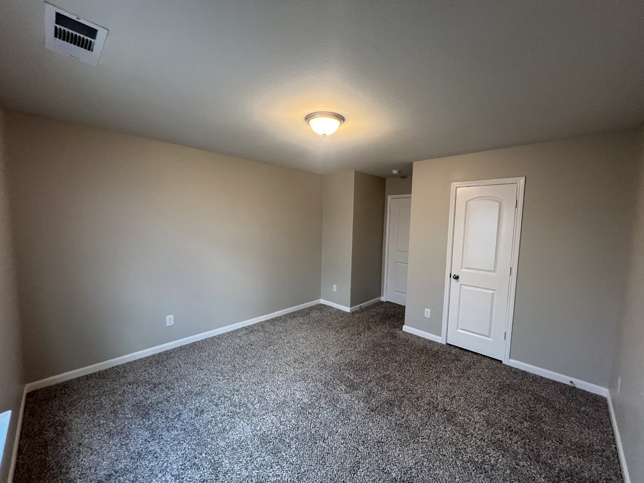 268 Honeysuckle Ln - Photo 5 of 12