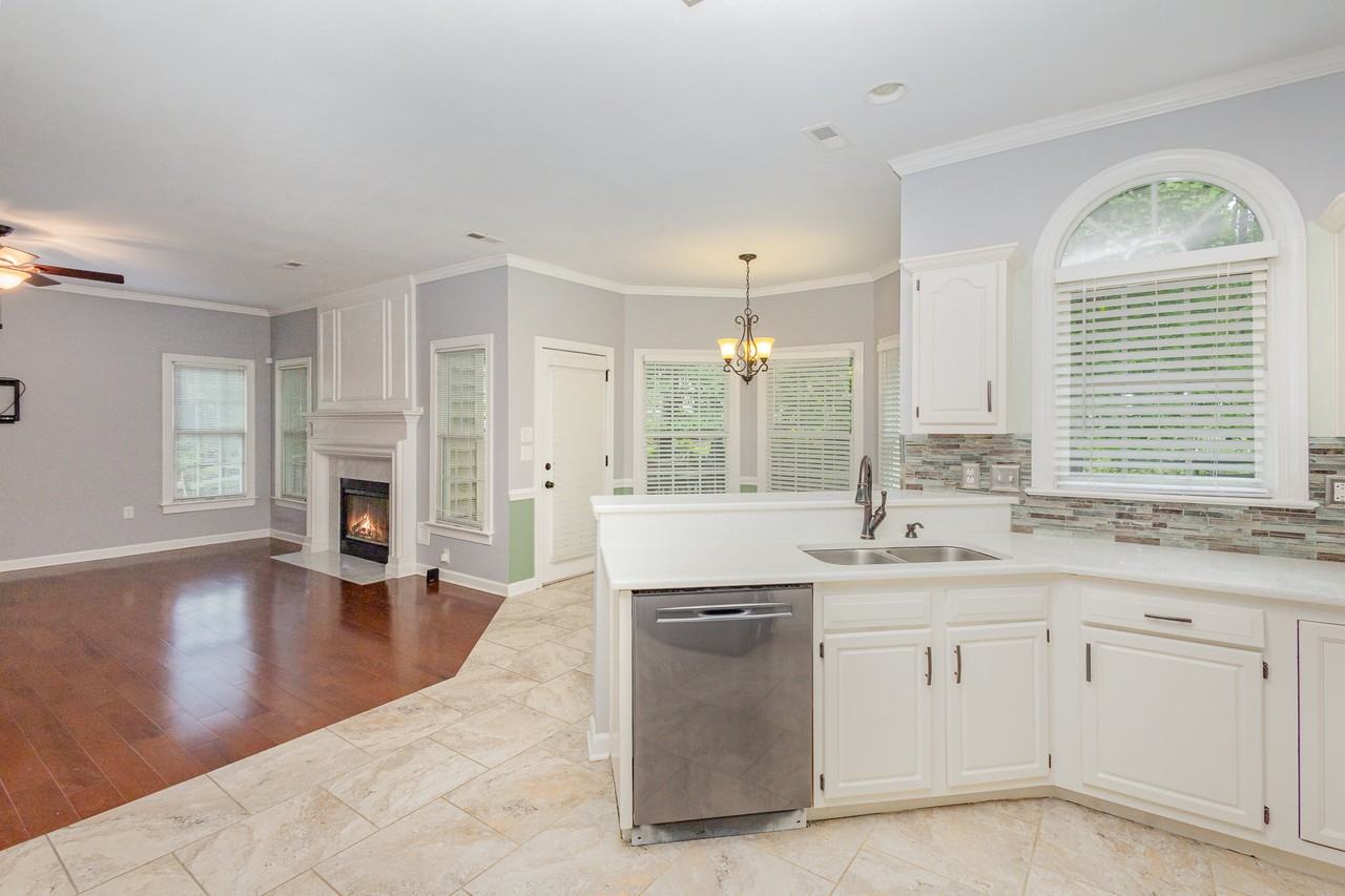 12406 Cedar Post Ln - Photo 6 of 24