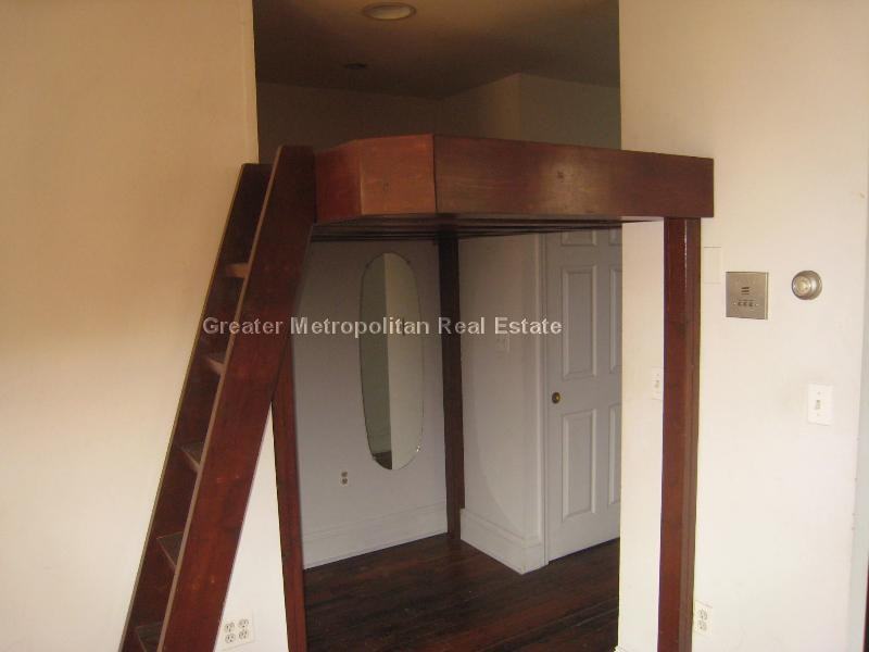 57 Charter St #4D - Photo 3 of 12