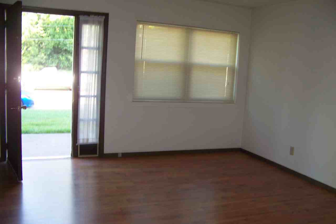 111 Pin Oak Drive #A - Photo 4 of 16