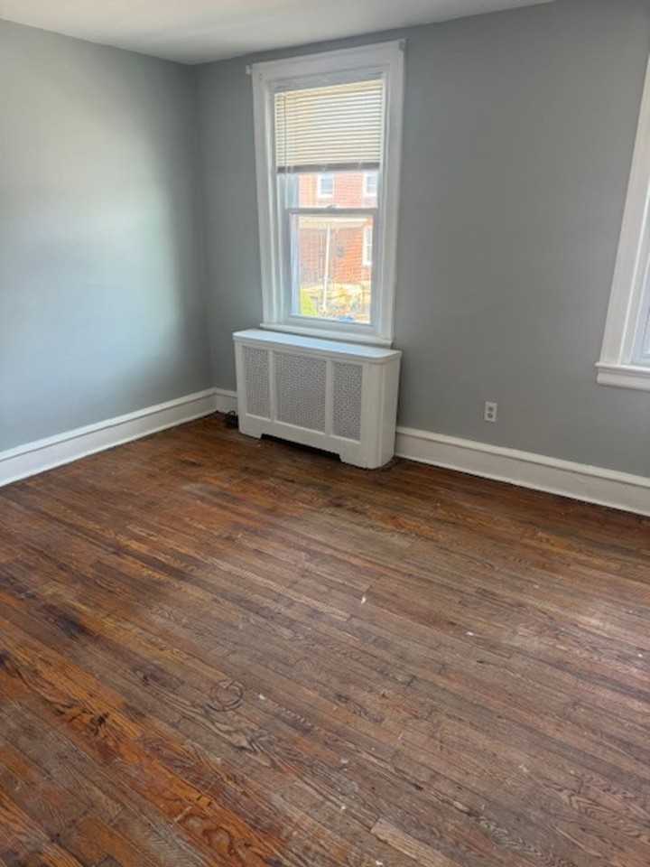 102 Roselyn Street - Photo 7 of 14