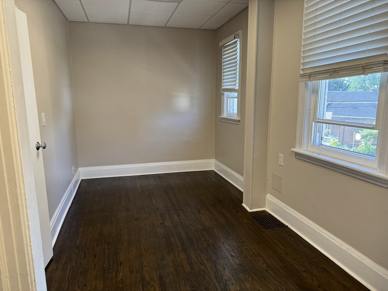 179 Wood Street East #3 - Photo 5 of 8