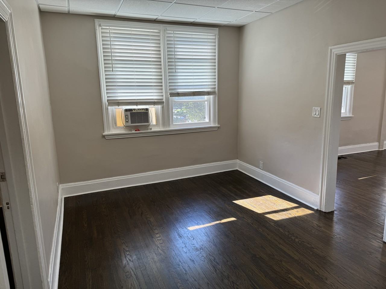 179 Wood Street East #3 - Photo 4 of 8