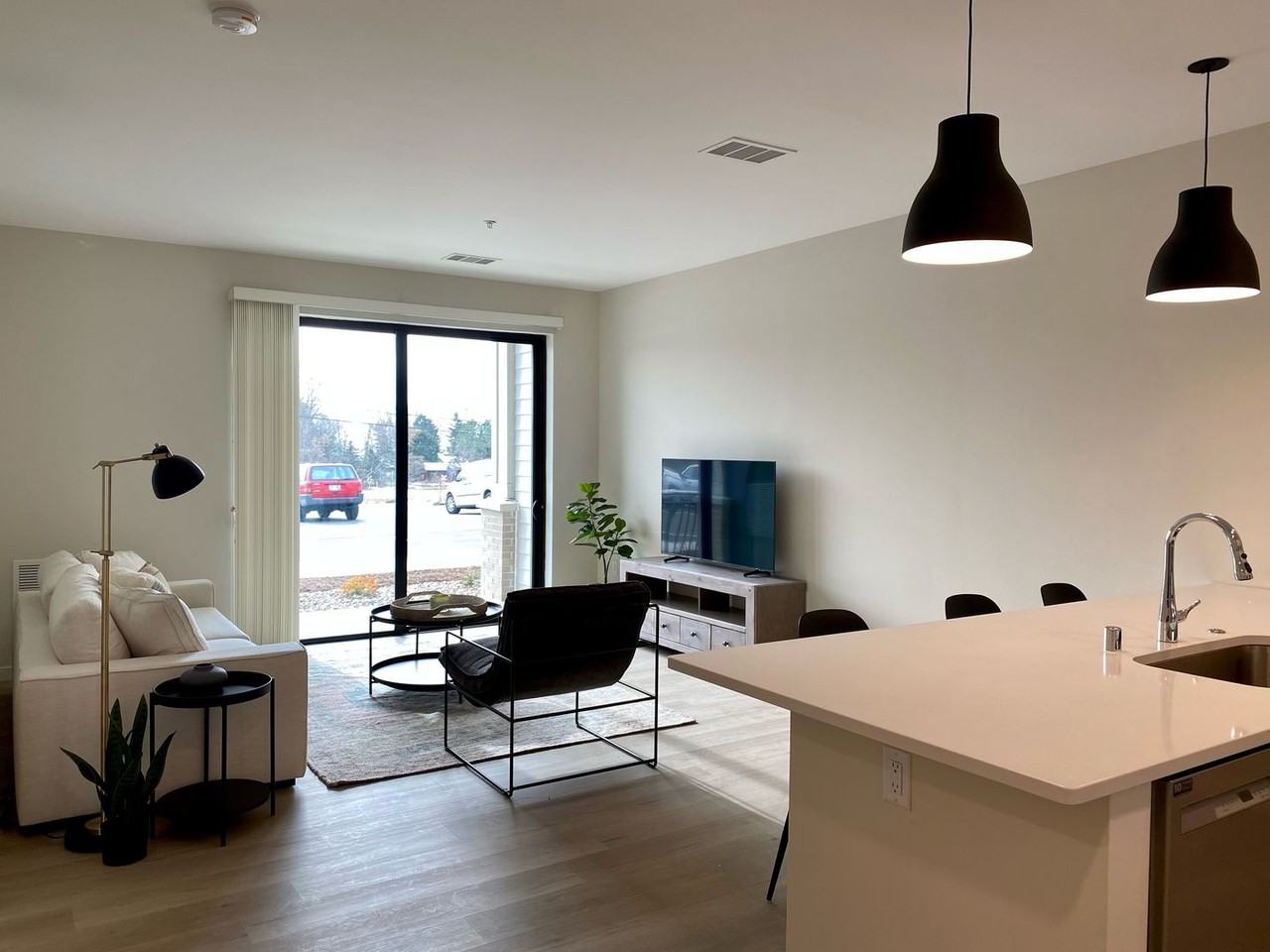 Lakeshore Ridge Apartrments - Photo 6 of 50