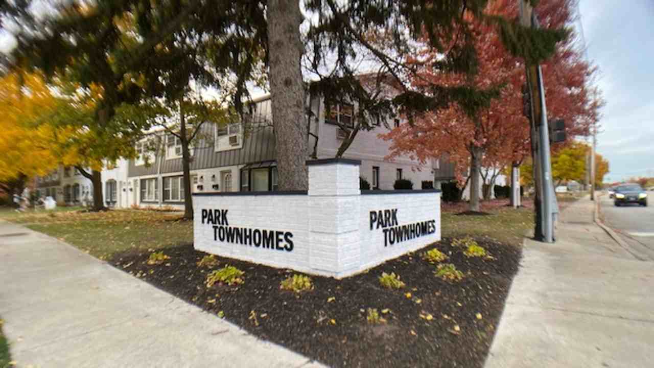 Park Townhomes of Highland Park - Photo 6 of 27