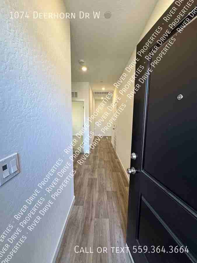 1074 Deerhorn Dr W - Photo 3 of 29