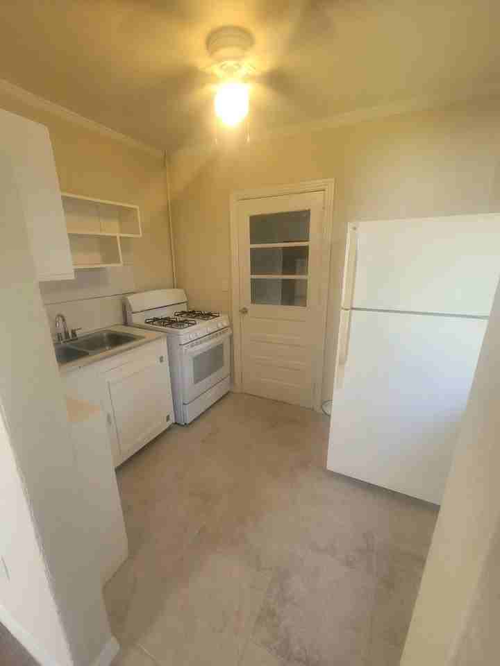 Lazy Oaks - Photo 2 of 25