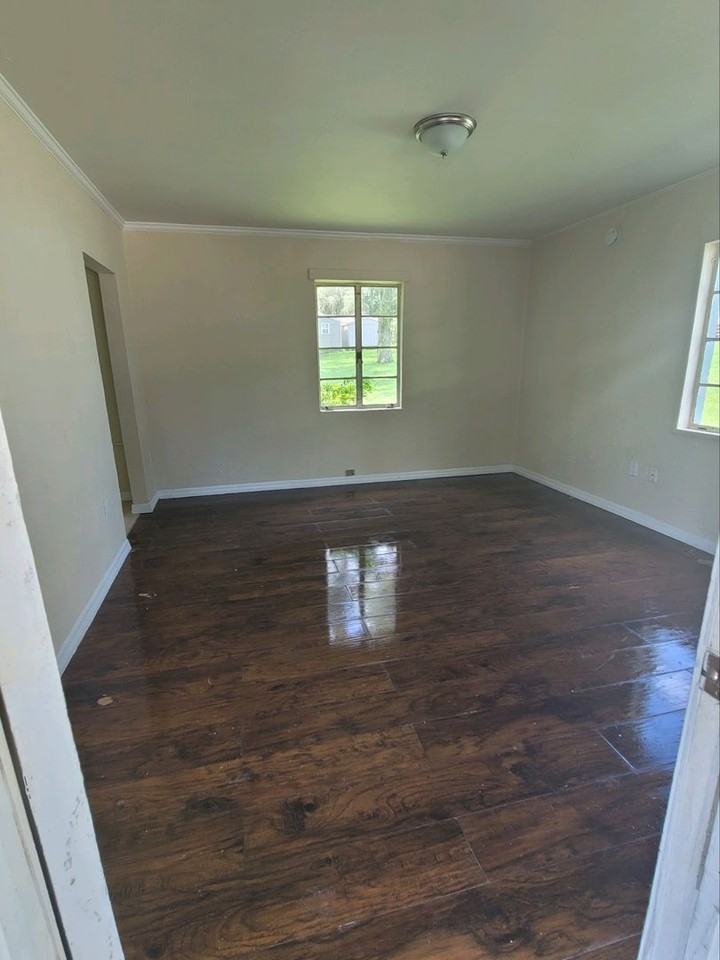 Lazy Oaks - Photo 4 of 25