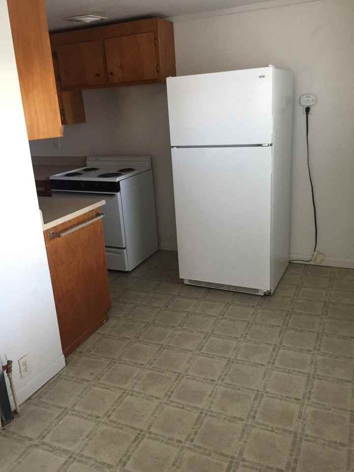 936 1/2 Newtown St - Photo 2 of 6