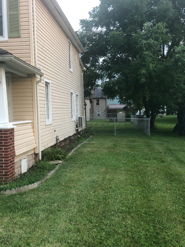 114 Mechanic St - Photo 2 of 24