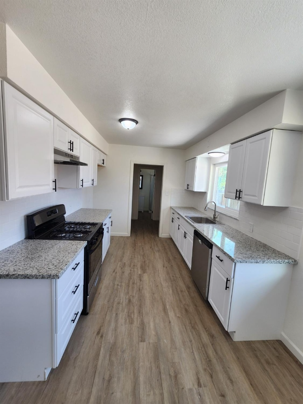 8721 11th St - Photo 3 of 20