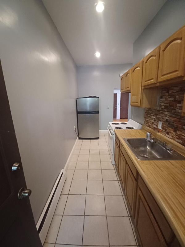22 Townley St #1 - Photo 2 of 15