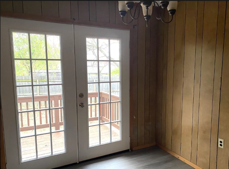 1907 Wood St - Photo 3 of 16