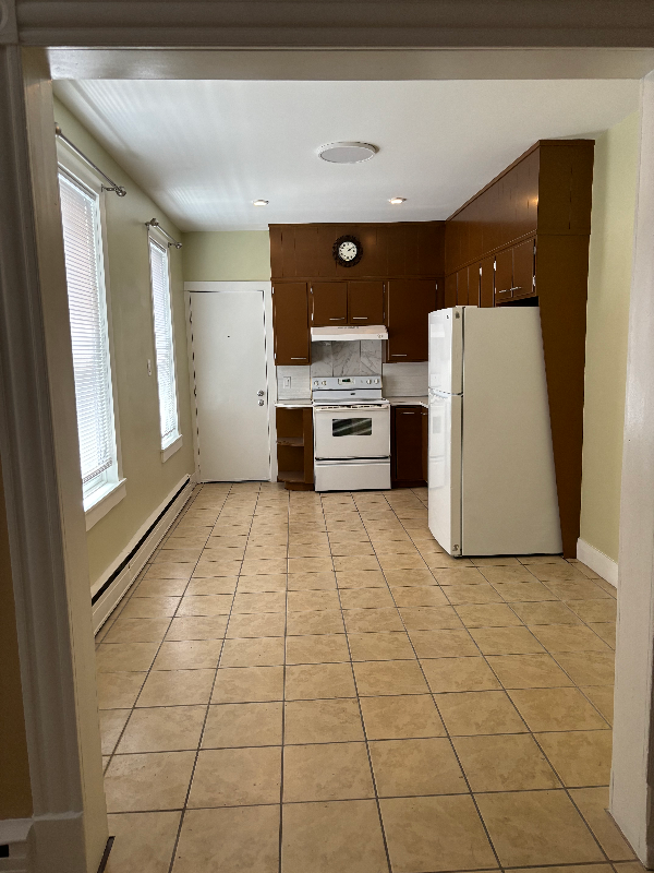 942A N 10th St - Photo 2 of 8