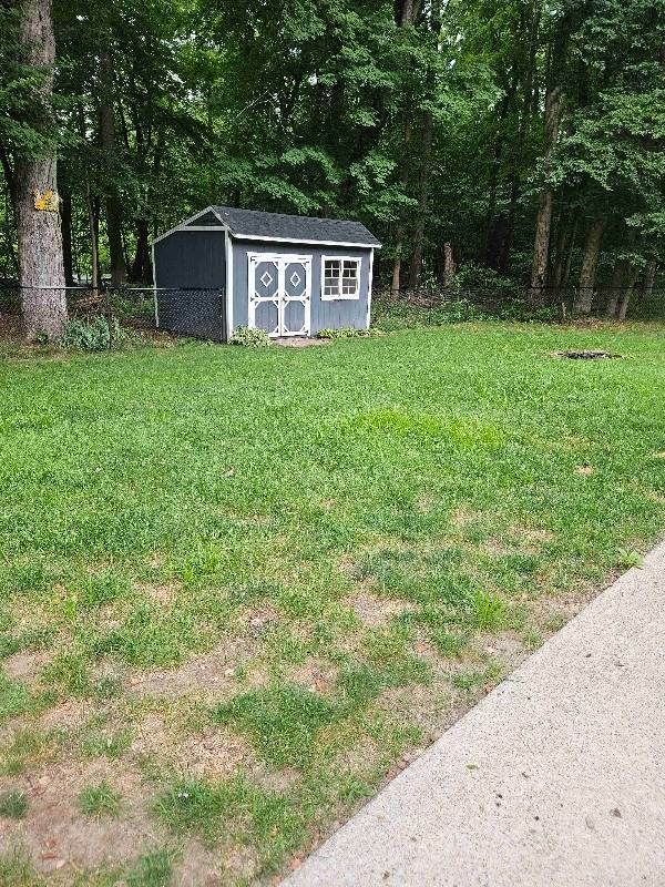 25621 Thelmadale Dr - Photo 2 of 10