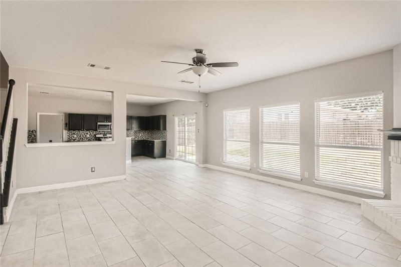 1420 Quicksilver Cir - Photo 7 of 20