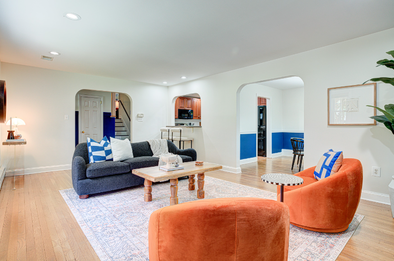 7 Carol Ln - Photo 3 of 20