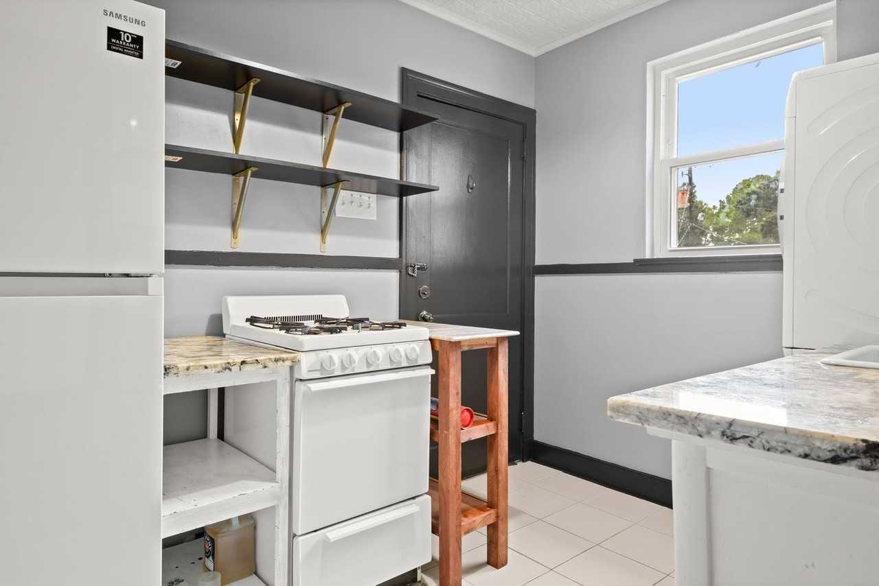 3332 Carol Dr - Photo 5 of 12