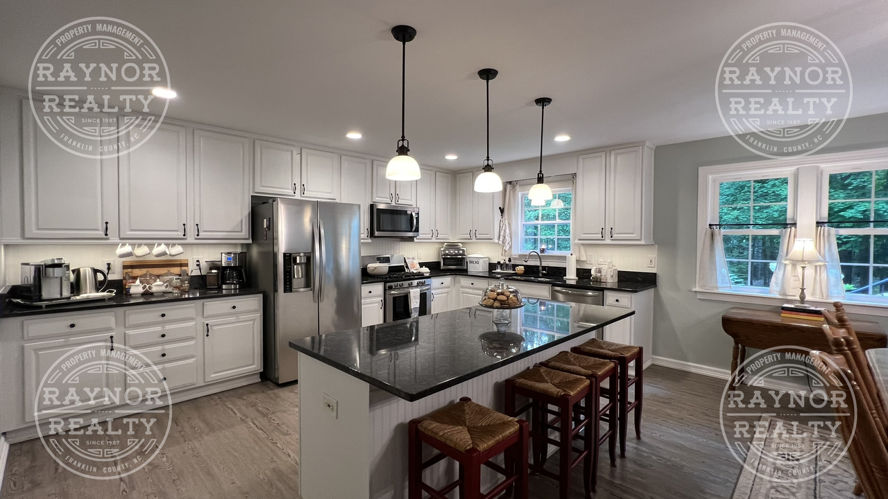 7119 Wexford Woods Trl - Photo 3 of 19