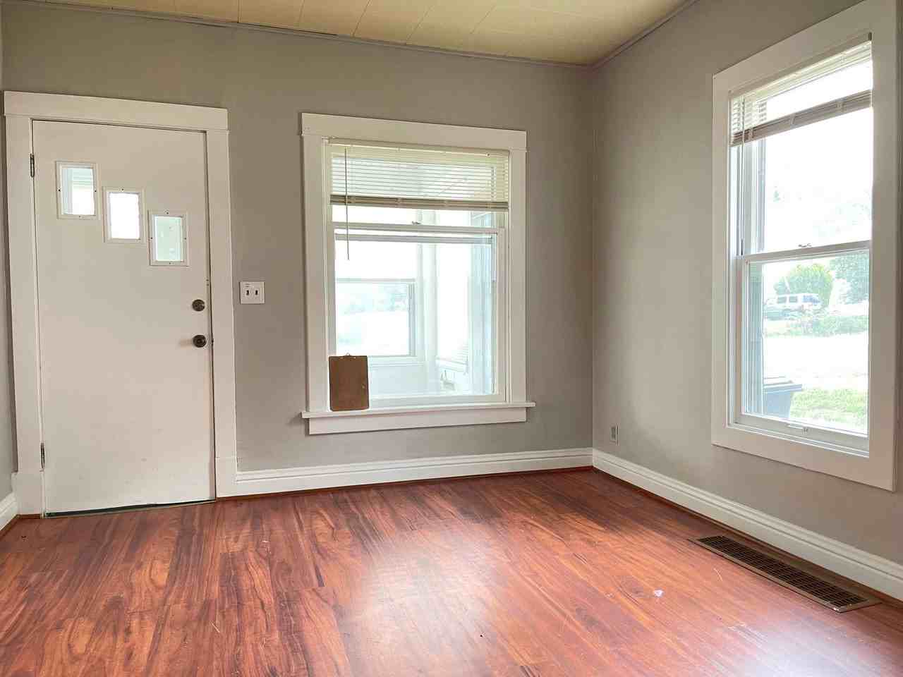 6241 Decatur St - Photo 6 of 41