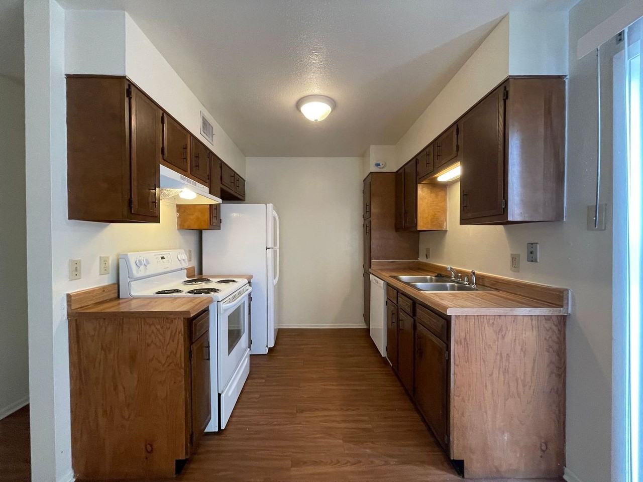 8840 Glen Meadow Ln - Photo 3 of 6