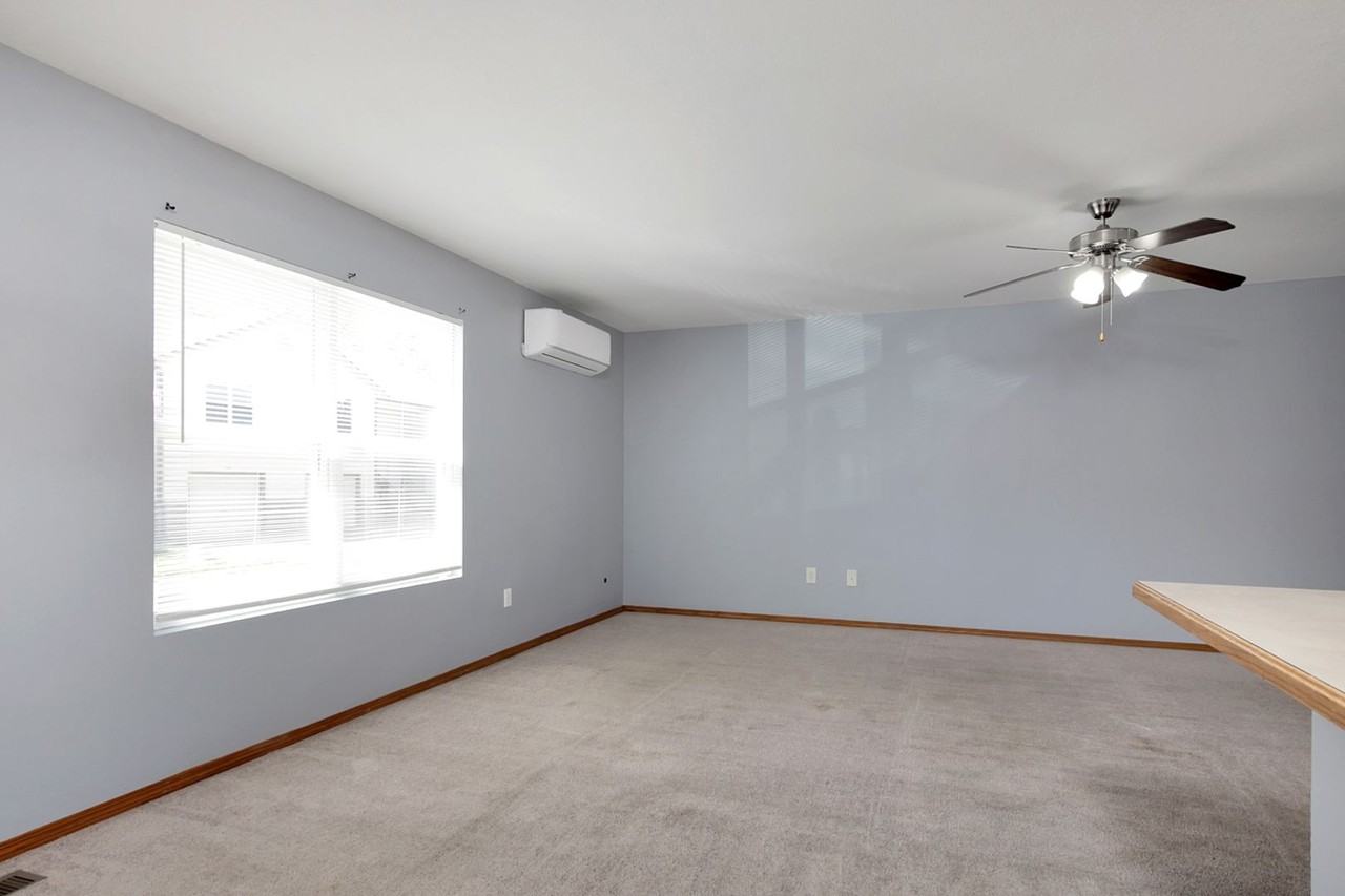 1126 Country Club Ln - Photo 6 of 25
