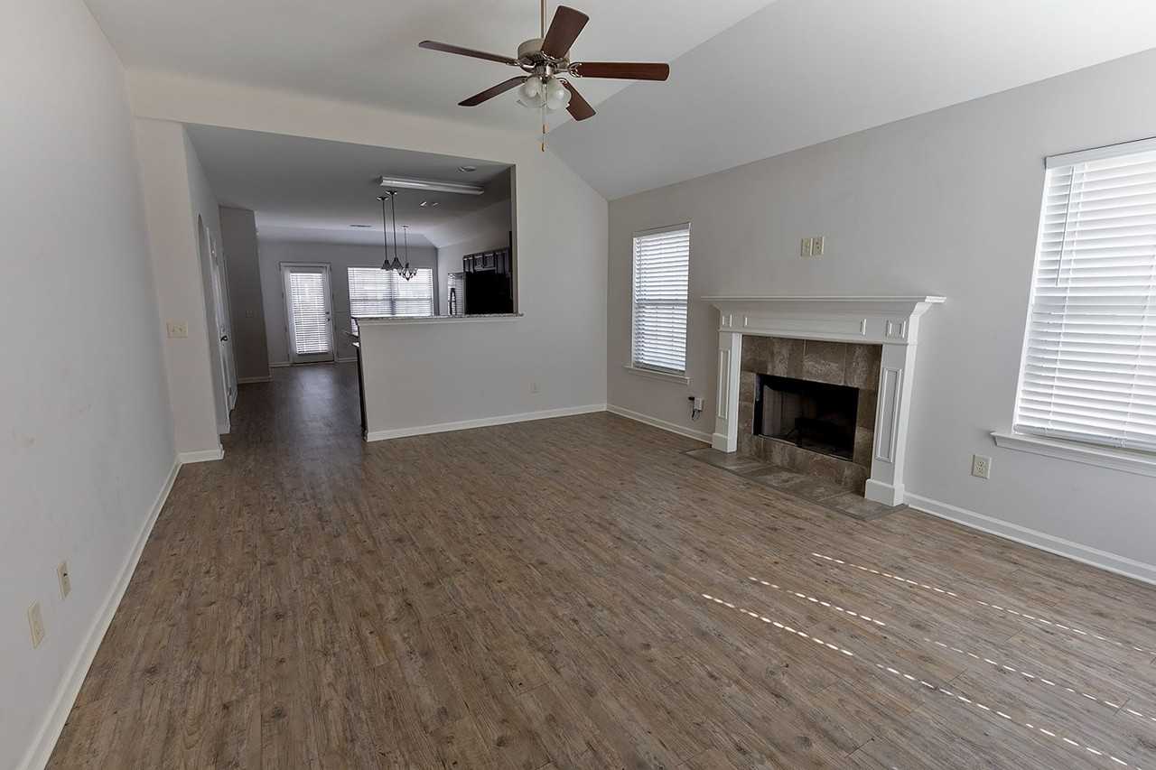 570 Old Mill Way - Photo 4 of 20