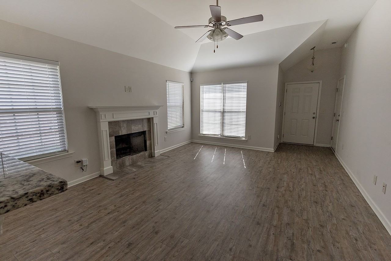 570 Old Mill Way - Photo 6 of 20
