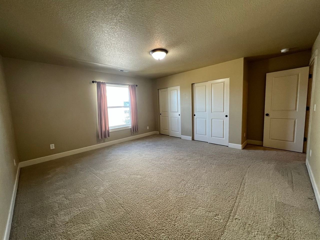 3016 Hazel Ave - Photo 7 of 13