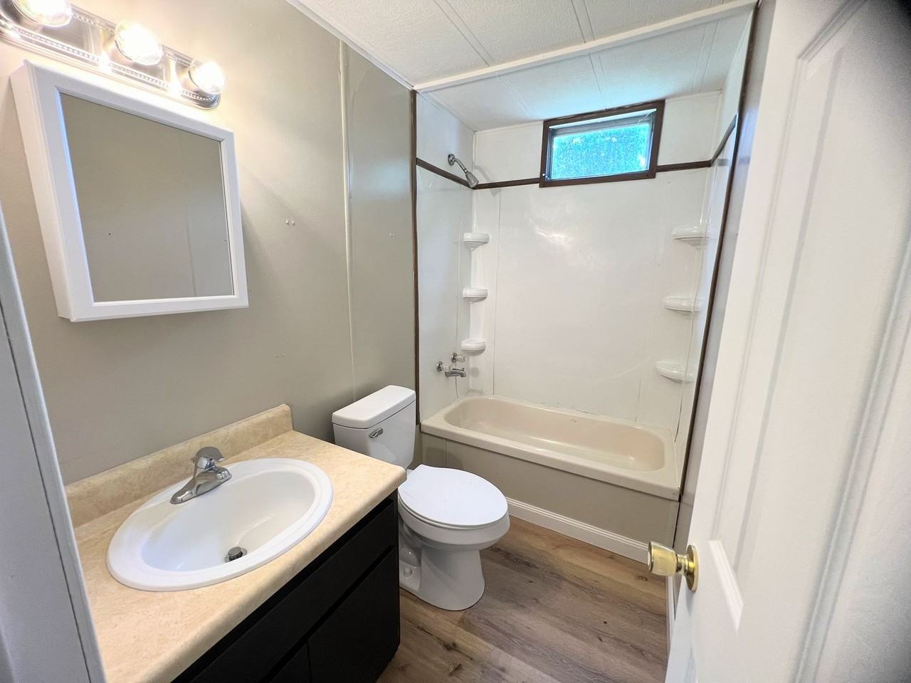 20891 Hampton Dr - Photo 7 of 13