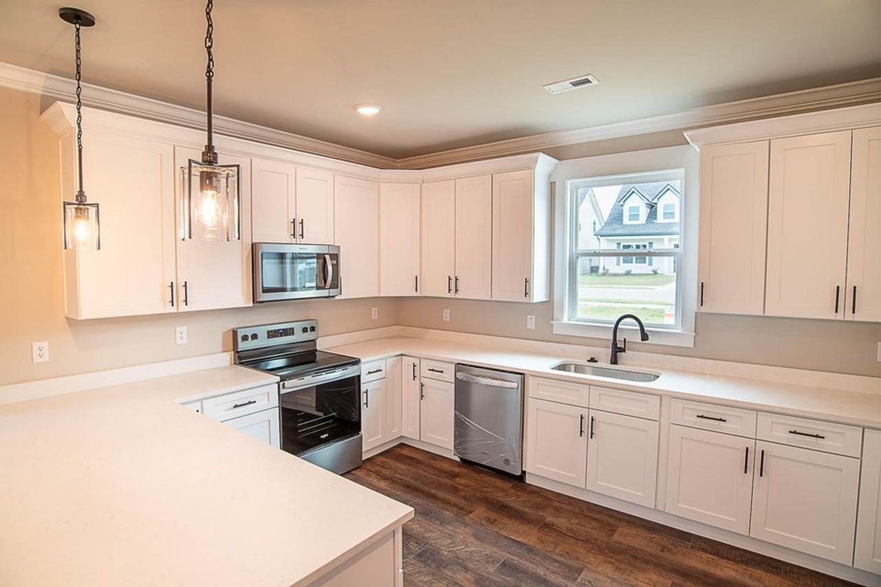 423 Willow Grove Ct - Photo 6 of 16