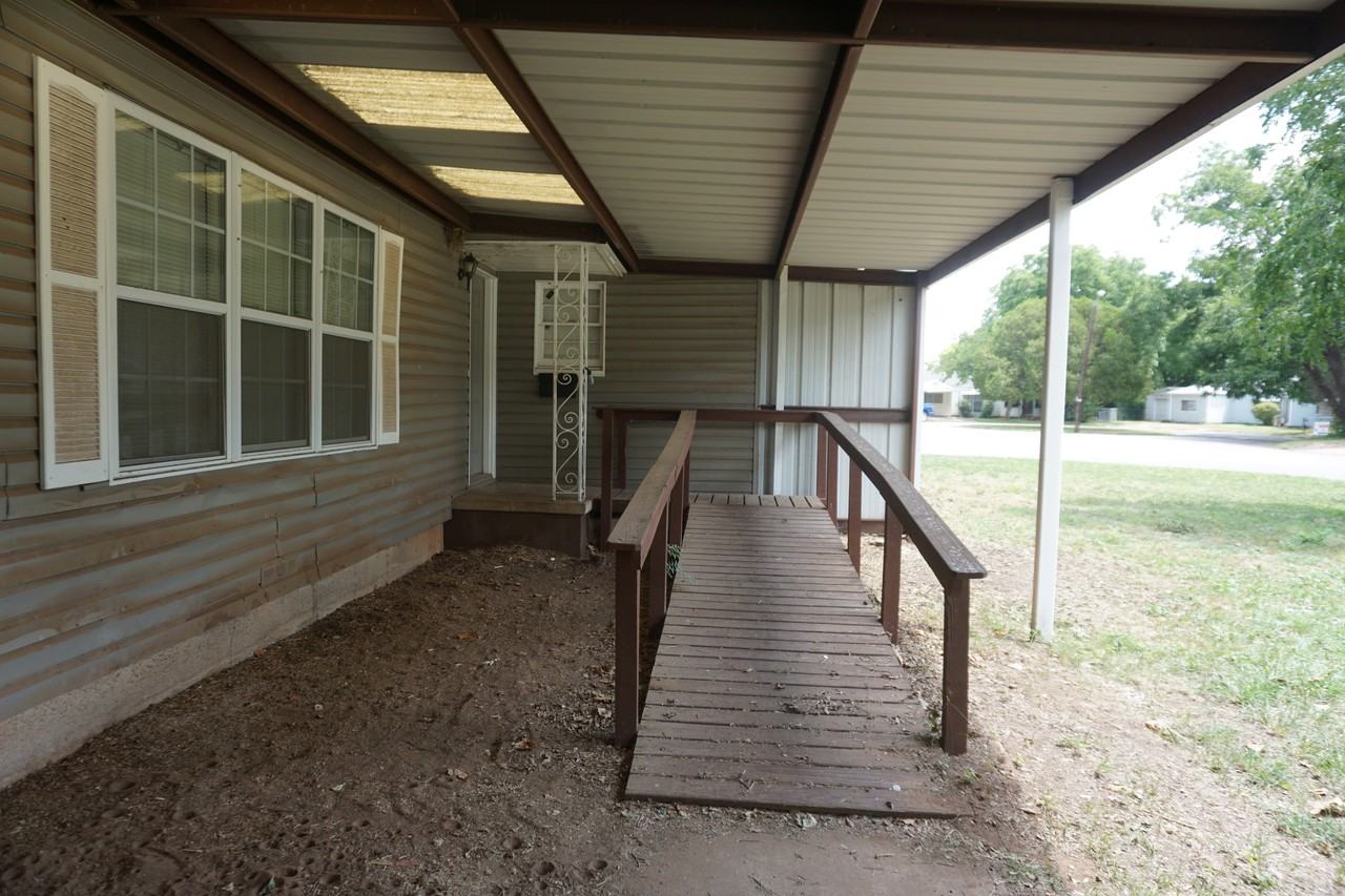 101 Lilac St #NA - Photo 2 of 24