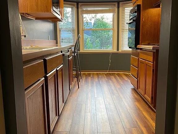 3166 Ellwood Ave #NA - Photo 3 of 10