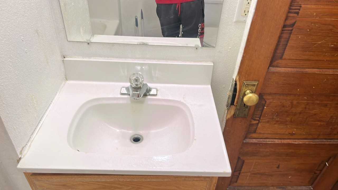 714 Mckinley St #4 - Photo 5 of 14
