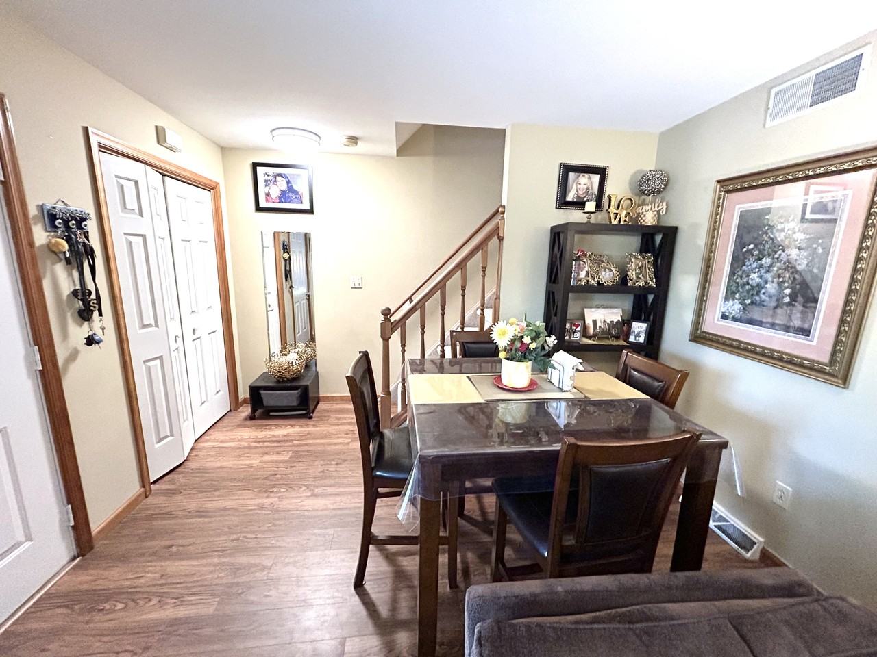 945 Lightstreet Rd - Photo 3 of 20