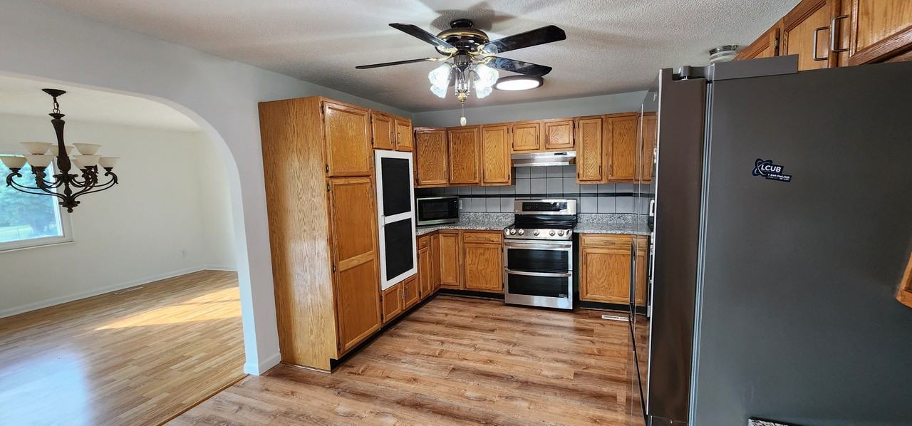 169 Valleyview Dr #NA - Photo 7 of 34