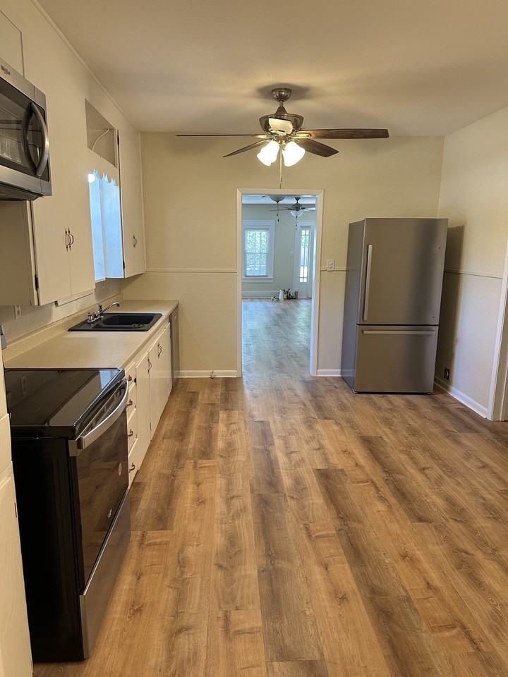 226 N West St #NA - Photo 3 of 8