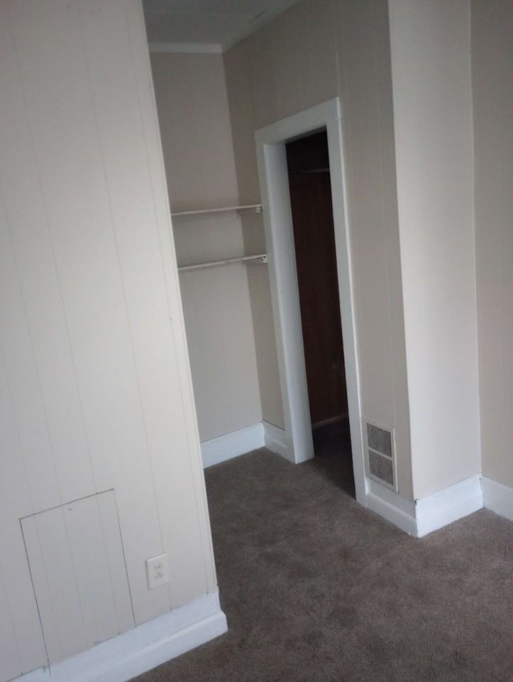 210 Washington Ave #1UP - Photo 4 of 5