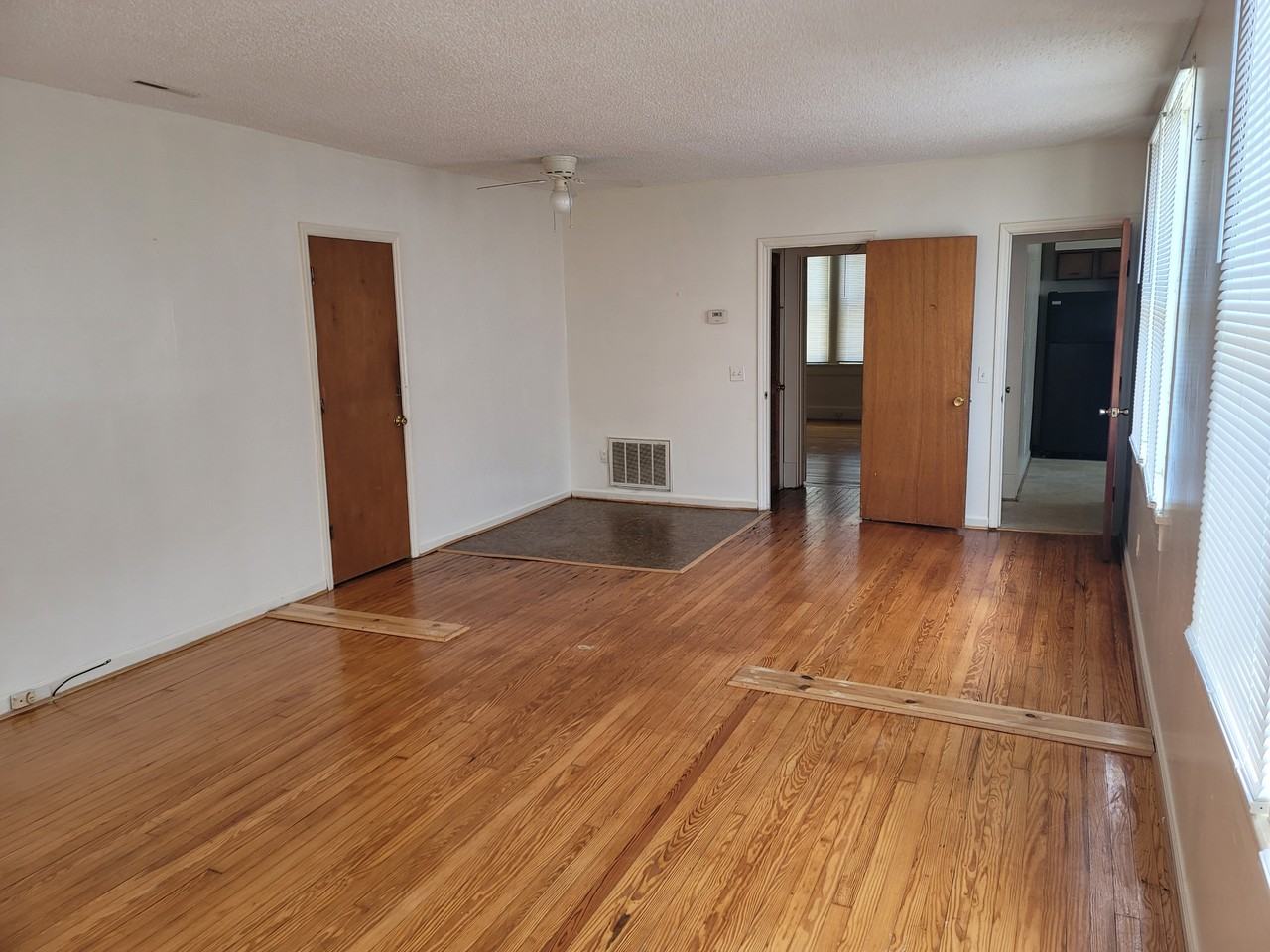 448 W Railroad Ave #NA - Photo 6 of 12