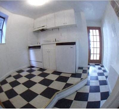 218 East 6th Street - Photo 4 of 11