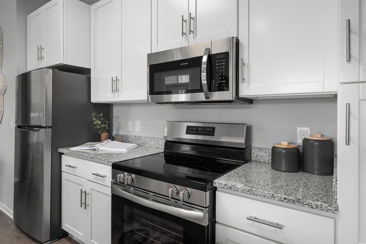 Shoreline Flats West - Photo 2 of 36