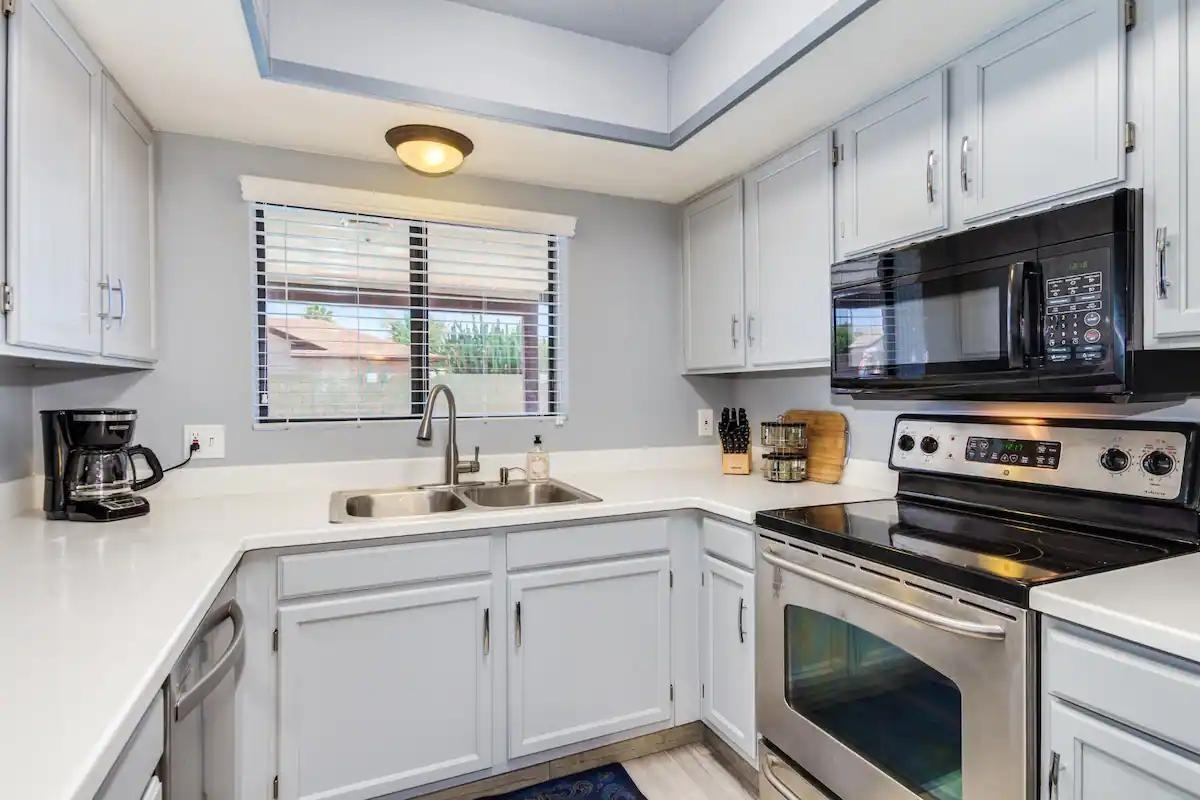 W Montego Ln - Photo 5 of 7