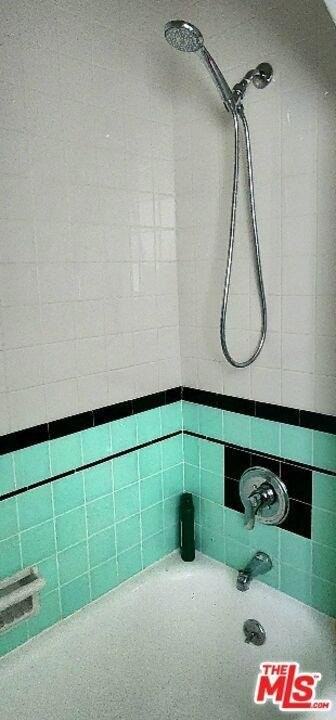 440 Spencer St - Photo 3 of 8