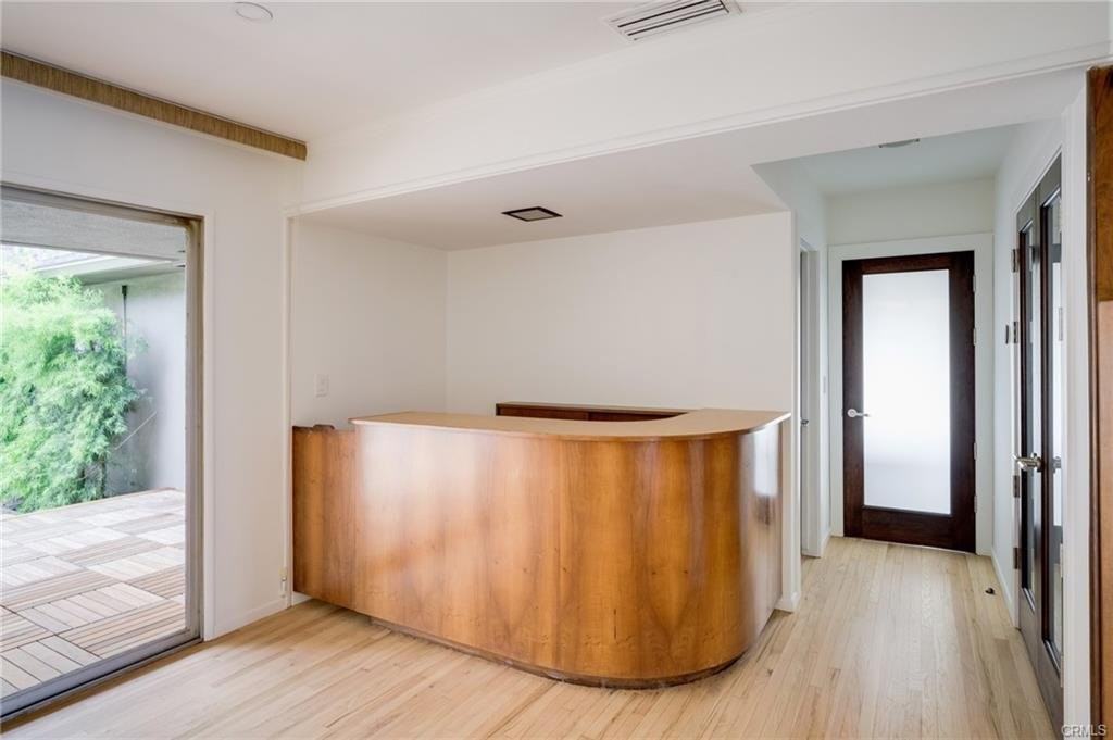 211 Cumberland Rd - Photo 2 of 8
